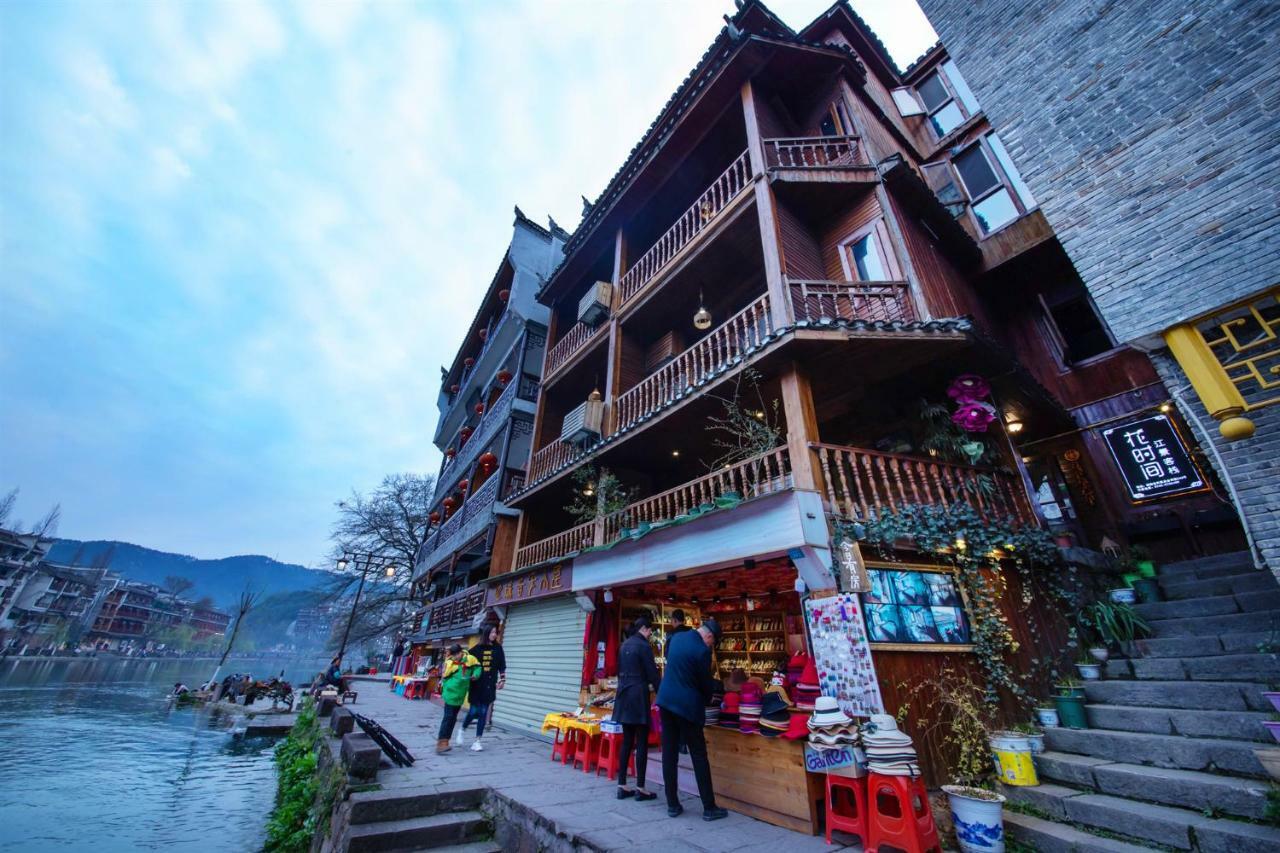 فنغهوانغ Flower Time Inn المظهر الخارجي الصورة